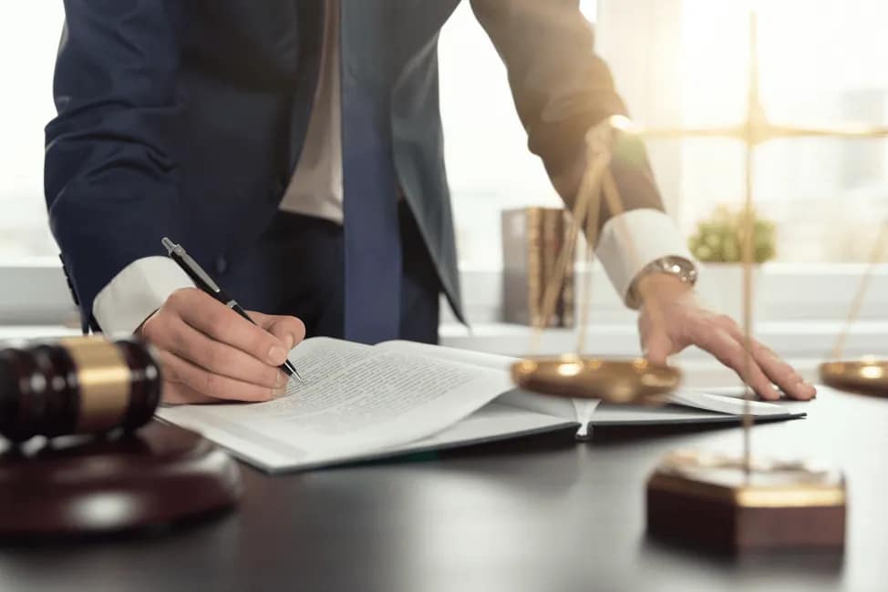 5 Reasons You Need a Personal Injury Attorney
