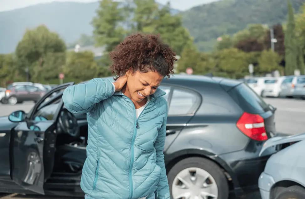 How to Treat Whiplash After a Car Accident