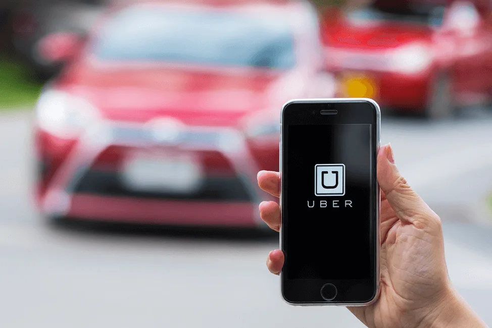 Uberapp-iphone-red-car